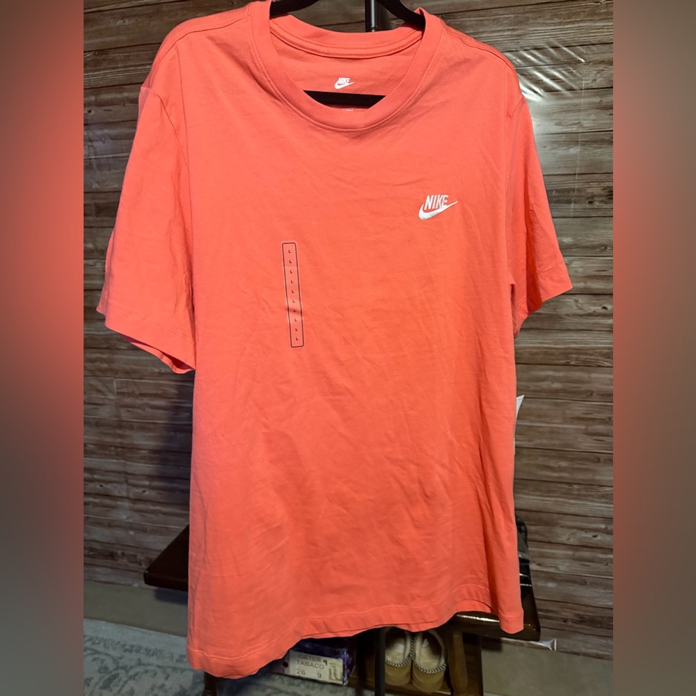Nike Men's Vibrant Coral Tee